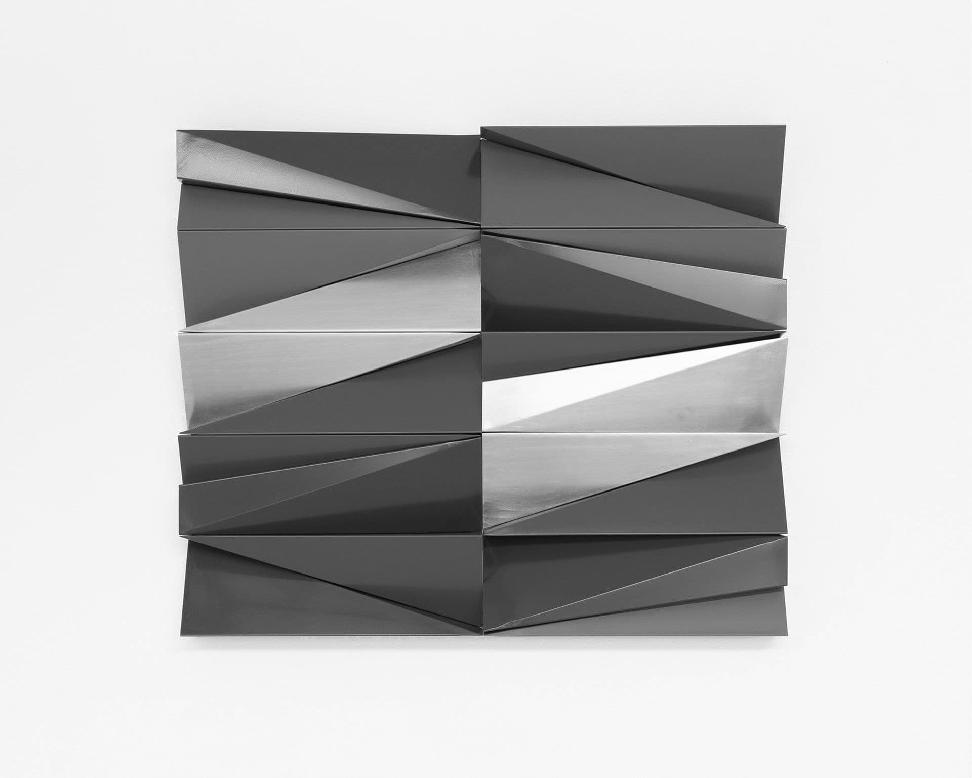 Do lado mais visível das imagens